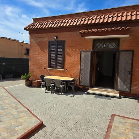 Relax Fiumicino Apartamento Exterior foto
